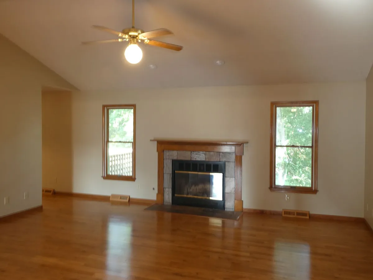 Building Photo - 3906 Cameron Ct