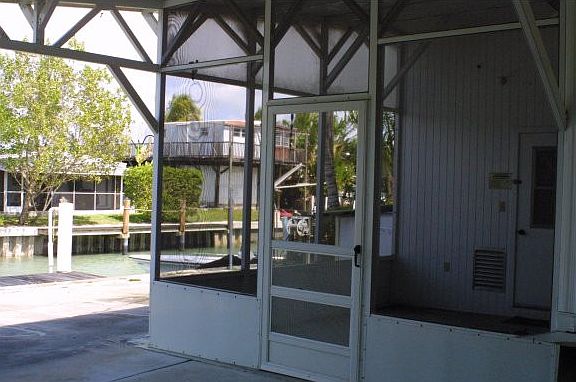 3rd image of 623 Palm Ave E