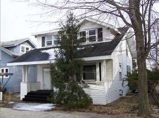 907 Portage Ave, South Bend, IN 46616