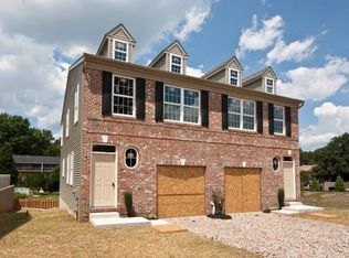670 Keely St, Philadelphia, PA 19128