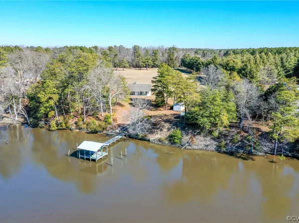 475 Benvenue Farms Rd, Little Plymouth, VA 23091