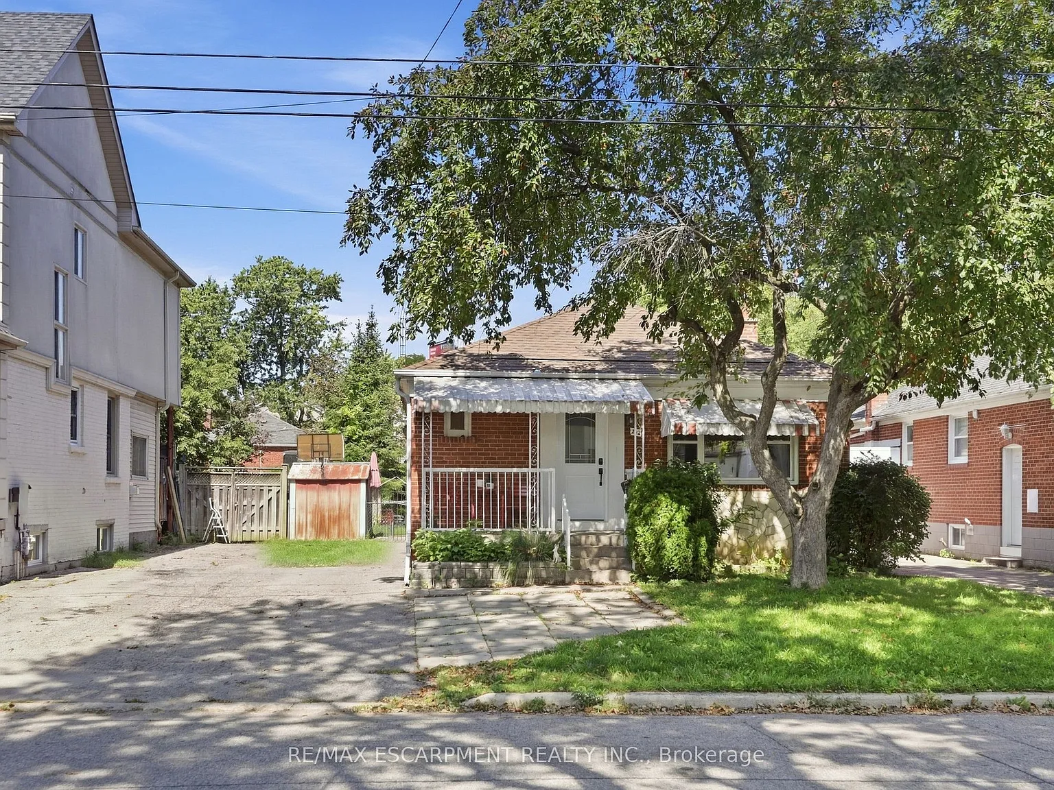 2 bed, $1,800 — Photo 2