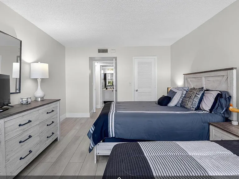 3400 N Ocean Dr #405 — Photo 18