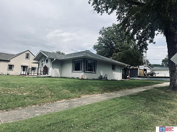 2nd image of 1502 F St