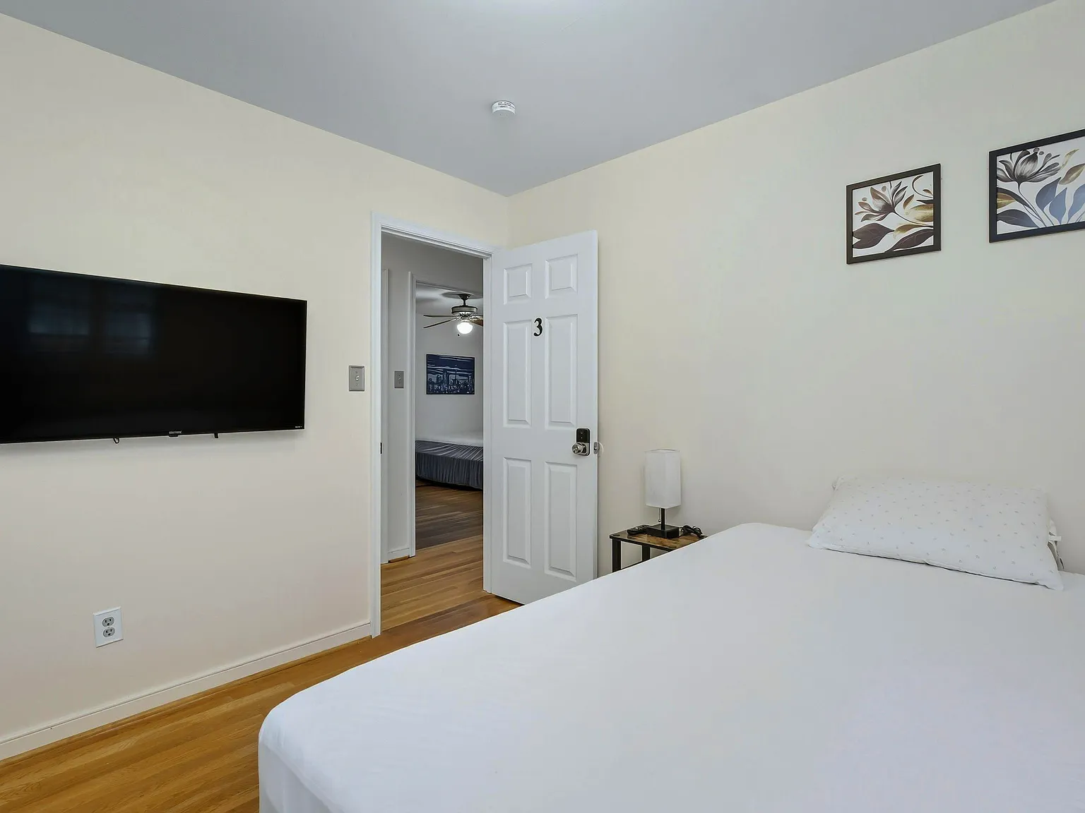 4 bed, 2.5 bath, 1706 sqft, $1,027 — Photo 2
