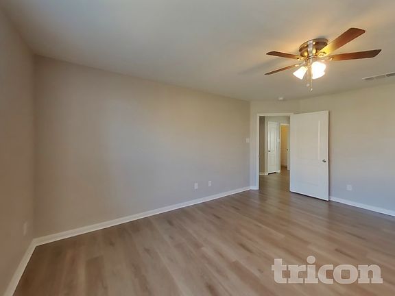 5th image of 1026 Barrymore Ln