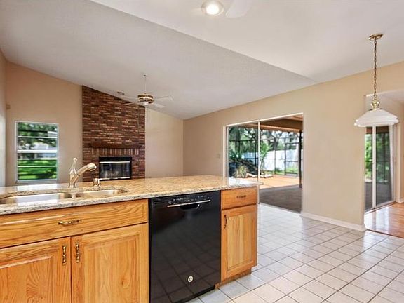 5th image of 2406 Arborwood Dr