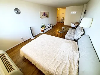 Rented by Metro Garden Realty NYC