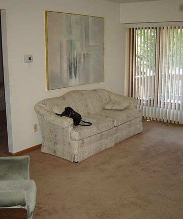 4th image of 6425 Oak Forest Ave #721
