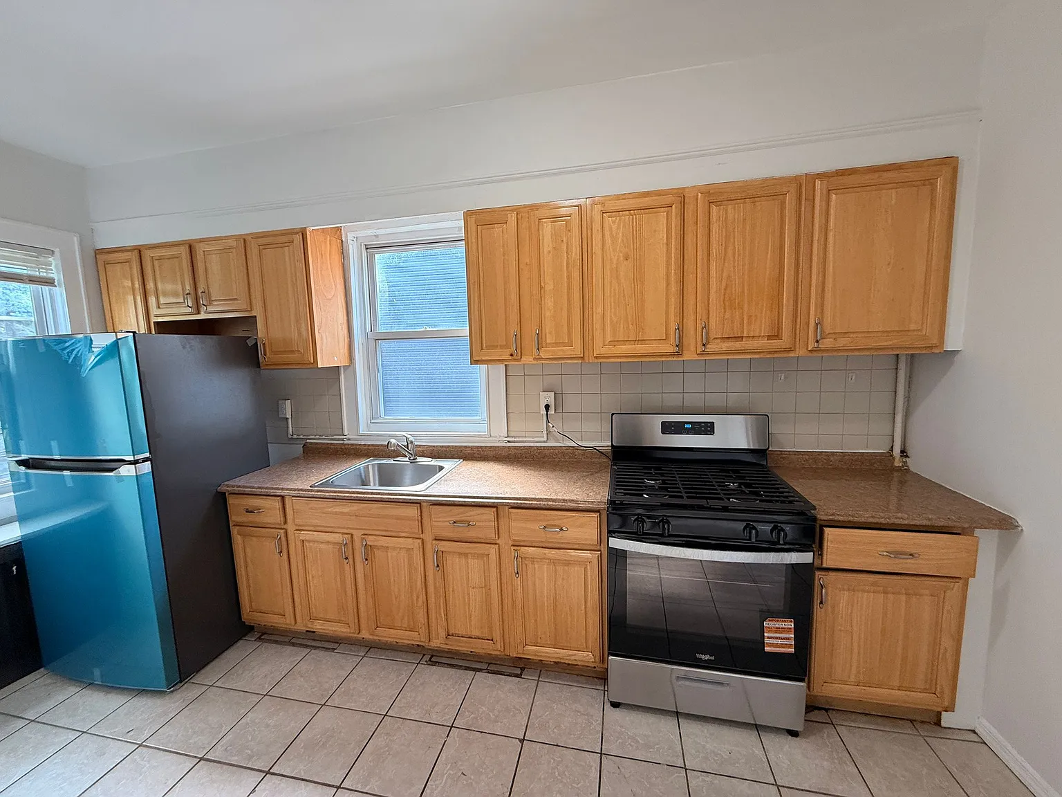 3 bed, 1.5 bath, $2,650 — Photo 1