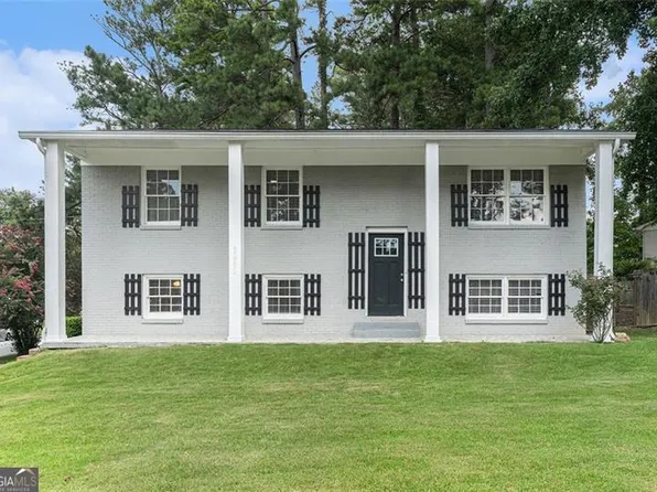 2946 Carriage Ln, Atlanta, GA 30349