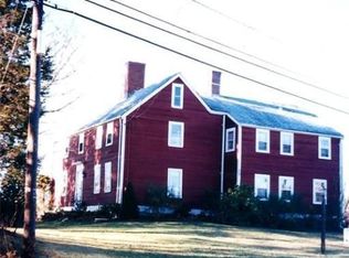 74 S Hampton Rd, Amesbury, MA 01913