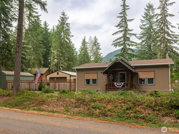 20 N Mallard W, Hoodsport, WA 98548