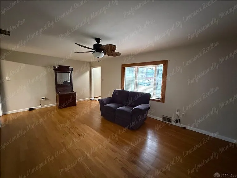 217 Wolf Ave — Photo 6