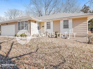 5425 Hedges Ave, Raytown, MO 64133