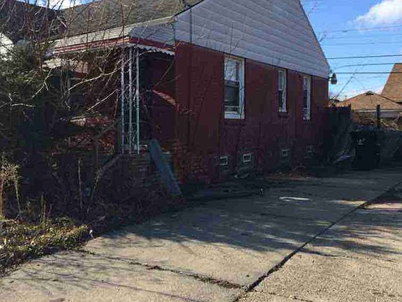 17205 Hoover