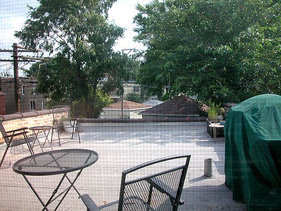 2nd image of 4243 N Lincoln Ave