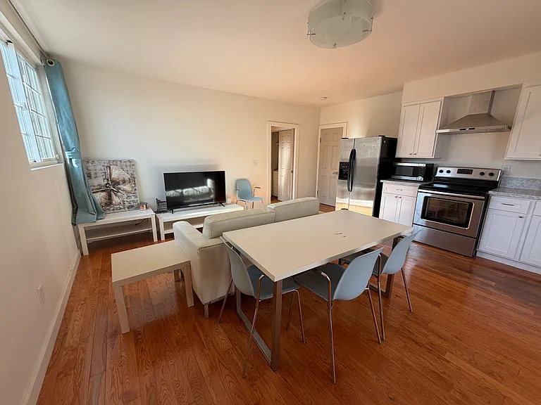 2341 Oak Park Rd #1/2 — Photo 6
