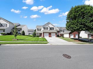 12256 Stratfield Place Cir, Pineville, NC 28134
