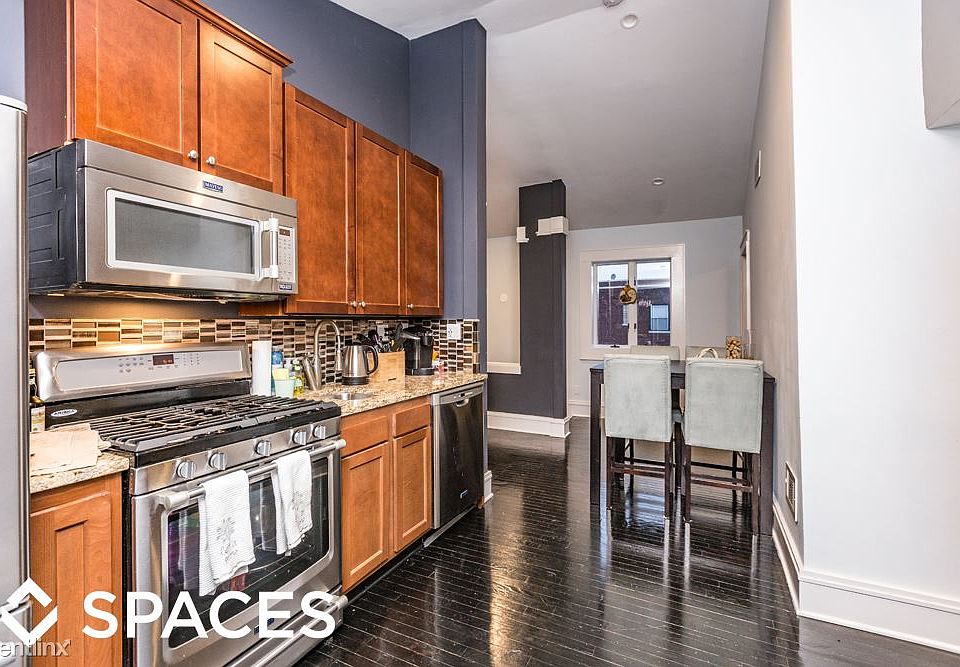1st image of 2045 N Western Ave #3