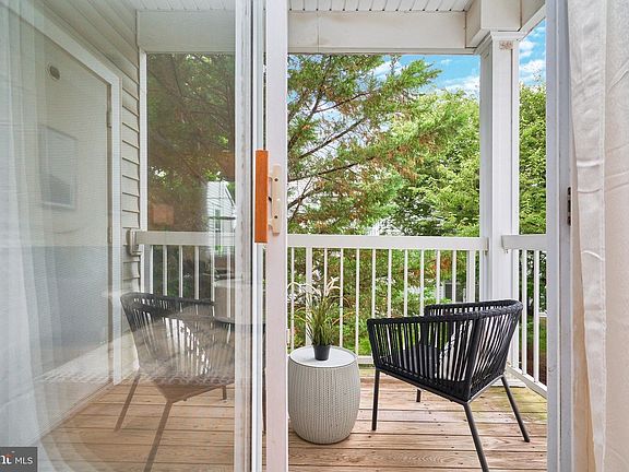 5th image of 2428 Coopers Branch Ct #1