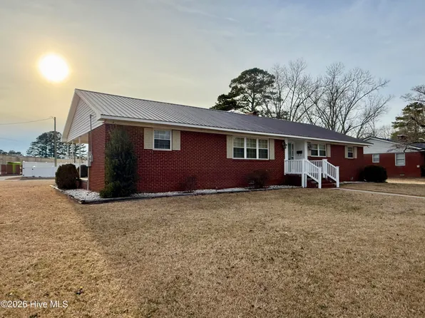 212 Sunset Drive, Williamston, NC 27892