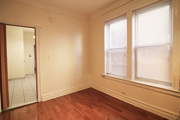 Rented by New York Realty Minimax Inc | media 3