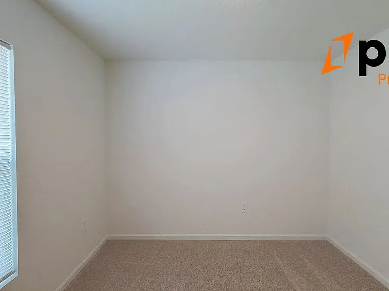 383 Artemis St — Photo 25