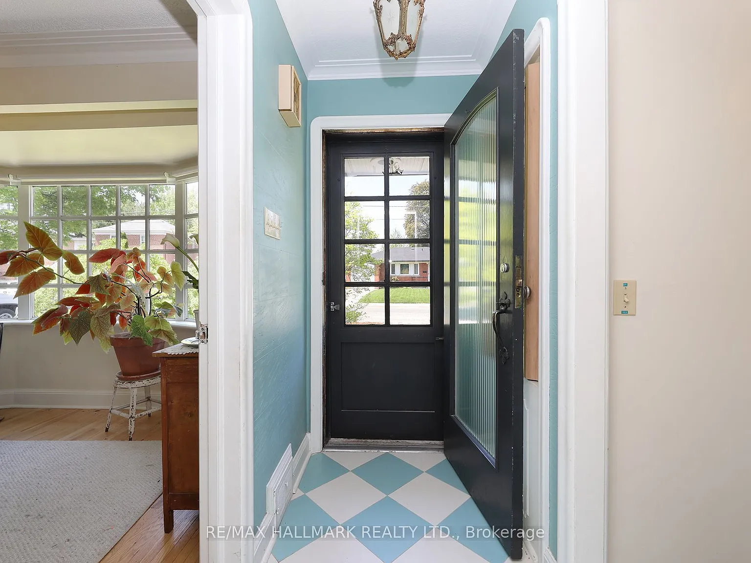 3 bed, $3,750 — Photo 2