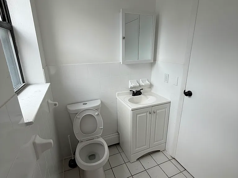 16 Bergen Ave #2 — Photo 9
