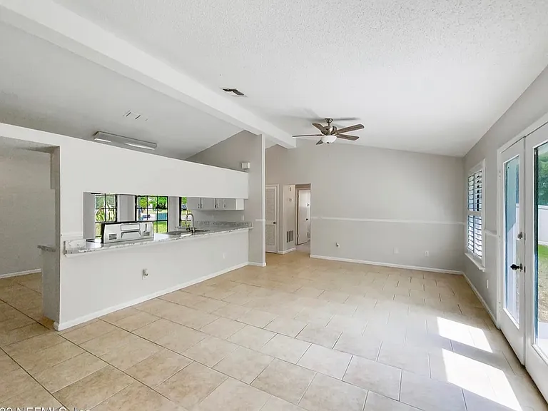 7432 Sweet Rose Ln — Photo 17