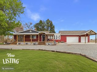 12 423rd Ln, Powell, WY 82435