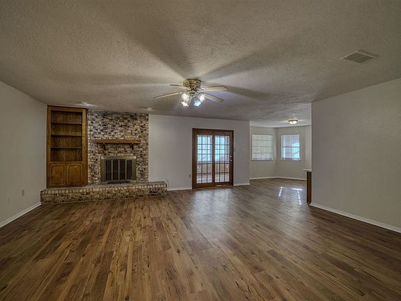 5th image of 7216 NW Cherry Cir