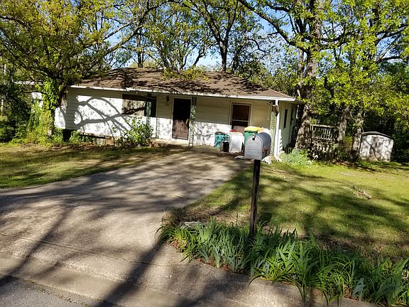 2nd image of 31 Sunset Dr