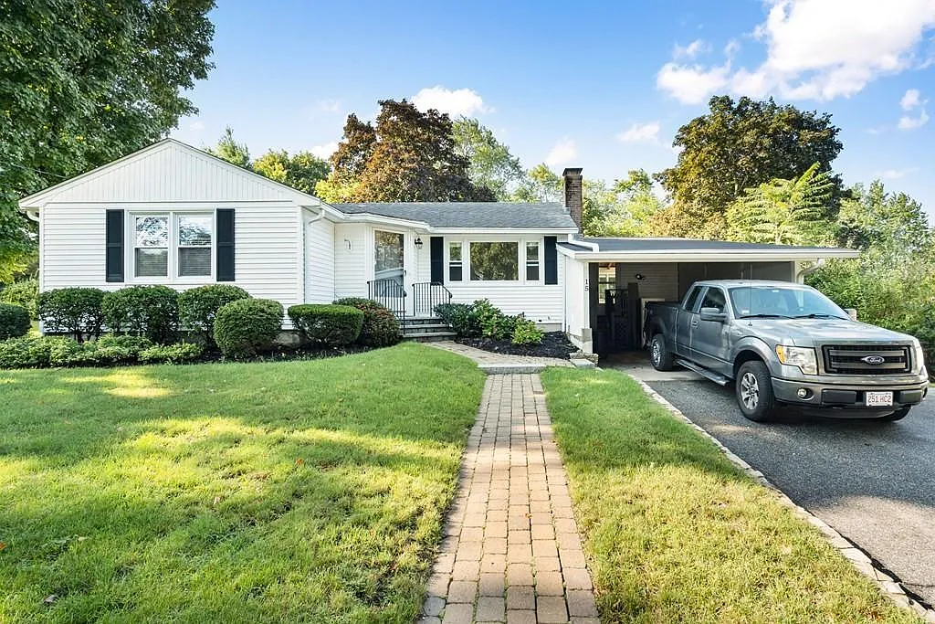 6 bed, 1700 sqft, $5,500 — Photo 1