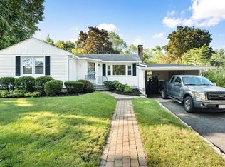 15 Temple Rd, Waltham, MA 02452