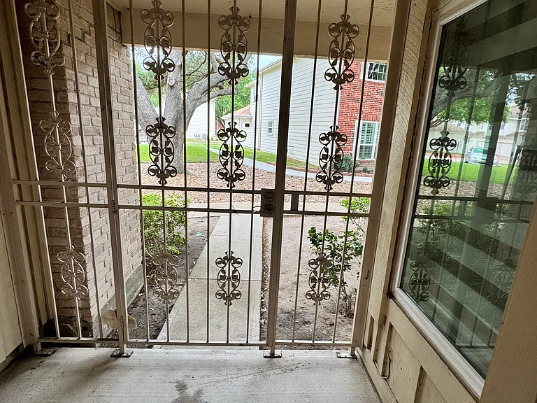 13638 Garden Grove Ct — Photo 25