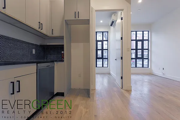 Rented by Pinn Realty | media 21