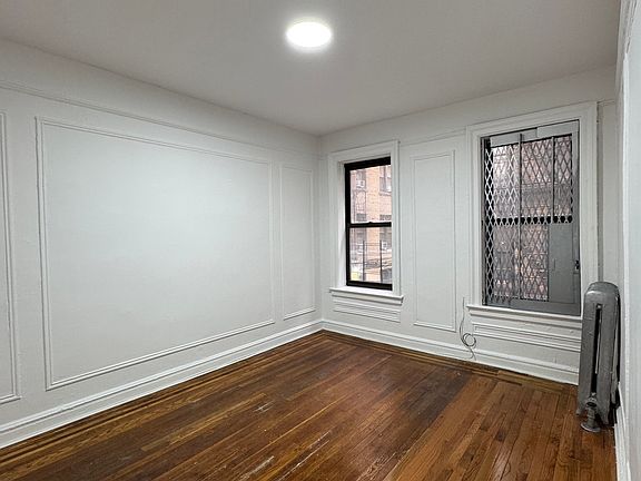 2nd image of 712 W 176th St APT 1C