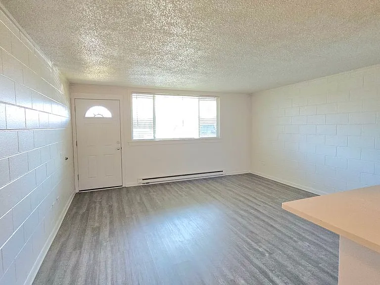 40410 Meridian E #9 — Photo 2