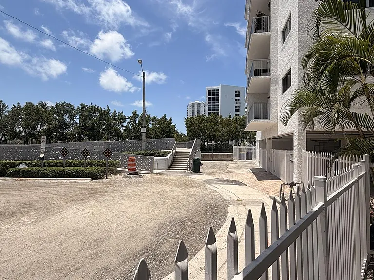 1670 Bay Rd #3D — Photo 13