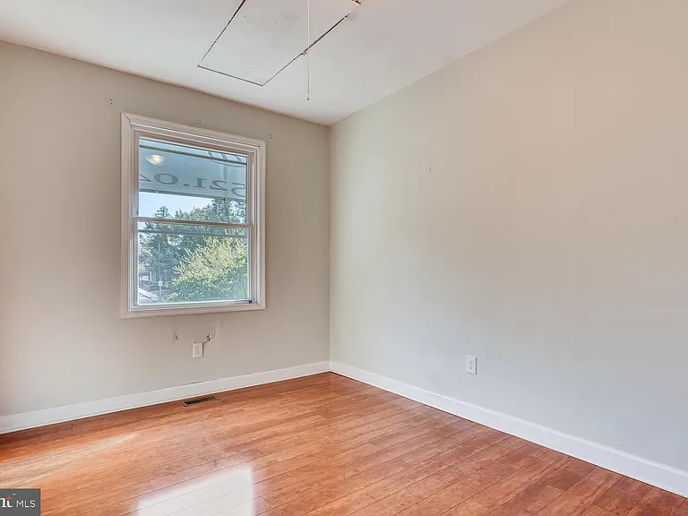 3610 Greenmount Ave — Photo 19