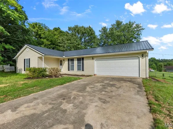 800 Englehart Ln, Marble Hill, MO 63764