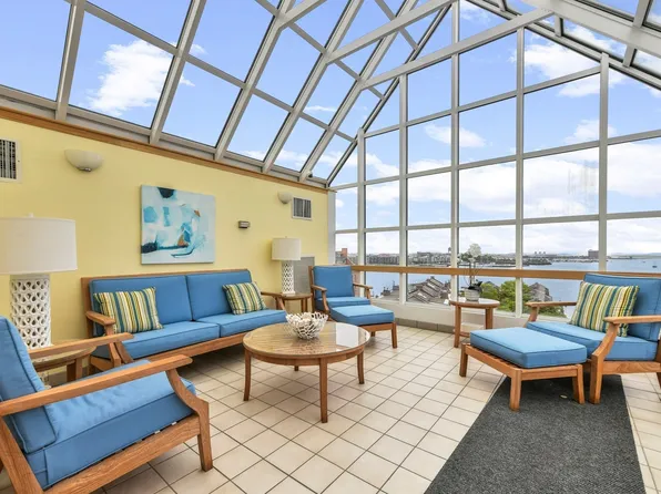 350 North St #404, Boston, MA 02113