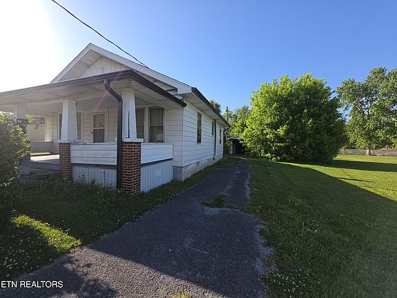 3rd image of 1009 E Cumberland Ave