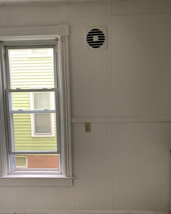 2nd image of 2 Sherman Pl #1