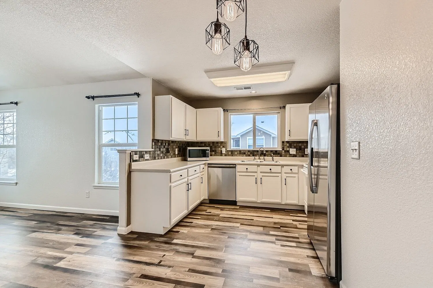 2 bed, 2.0 bath, 1047 sqft, $1,895 — Photo 4