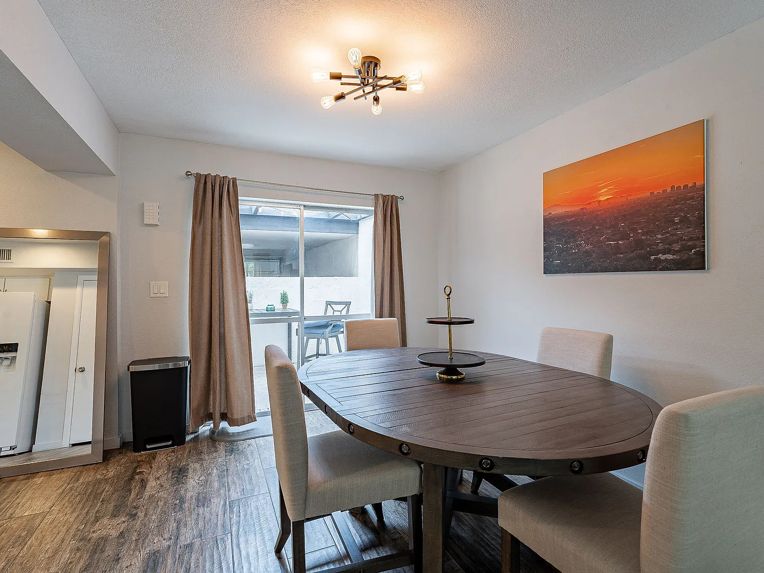 2 bed, 2.5 bath, 1552 sqft, $2,700 — Photo 4