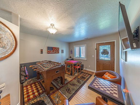 4th image of 317 Willow Way