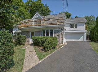 12 Maple Ct, Rye Brook, NY 10573